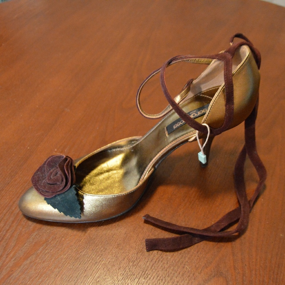 Sergio Rossi gold rose heels